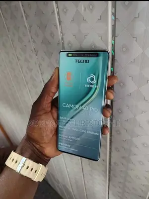 Nouveau Tecno Camon 40 Pro 4G 256 GB Bleu