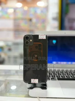 Apple iPhone 11 64 GB Noir