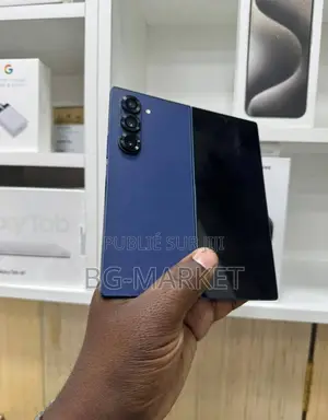 Neuf Samsung Galaxy Z Fold6 256 GB Blanc