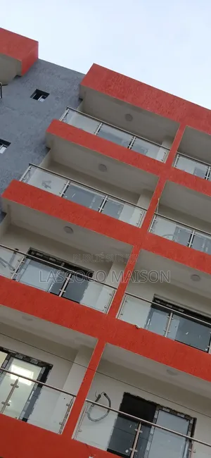2chbre Appartement dans Lascoco Maison, Cocody à Louer