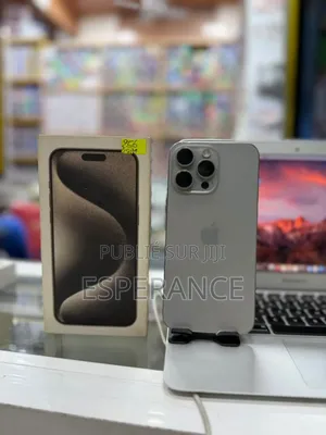 Apple iPhone 15 Pro Max 256 GB Gris