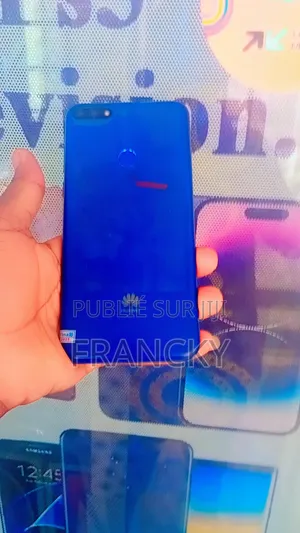 Neuf Huawei Y7 Prime 2018 64 GB Bleu