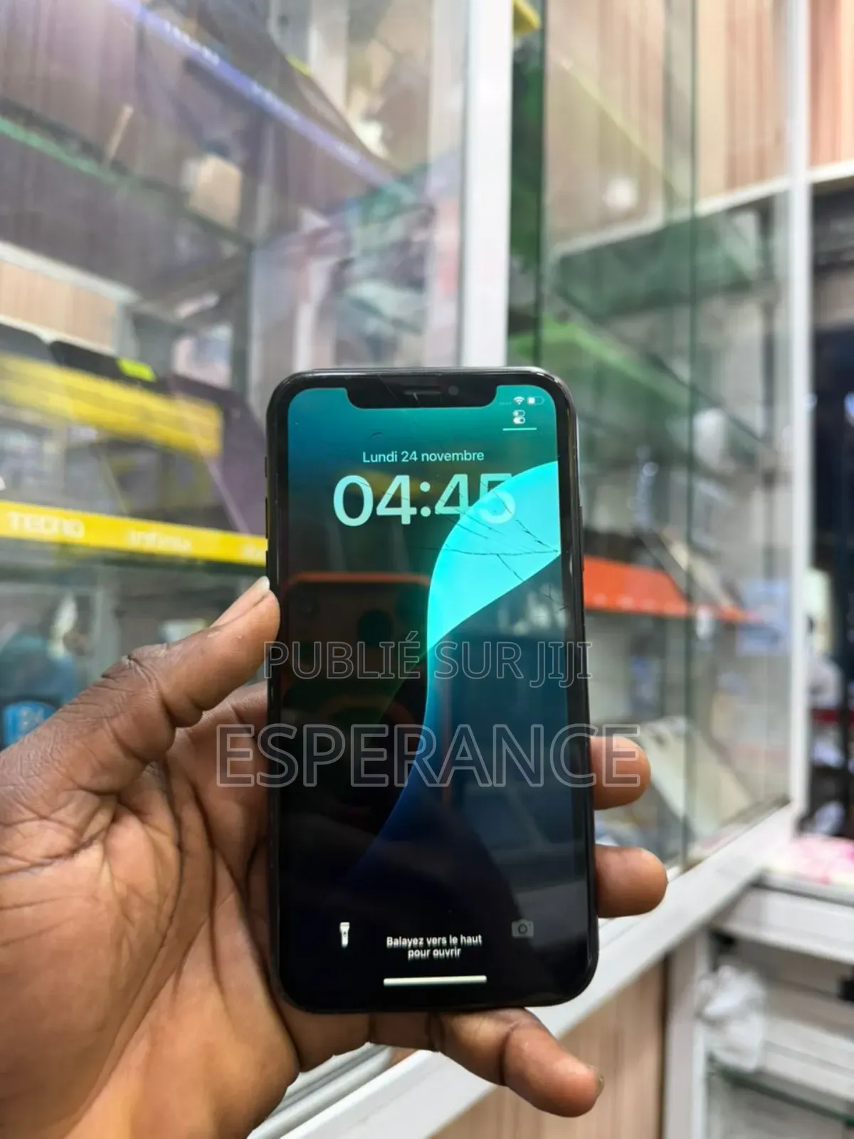 Apple iPhone XR 64 GB Noir