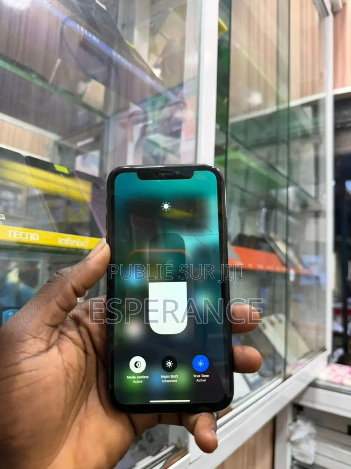 Apple iPhone XR 64 GB Noir