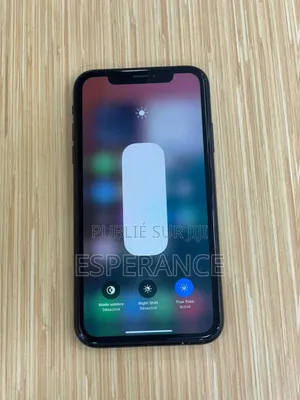 Apple iPhone XR 64 GB Noir