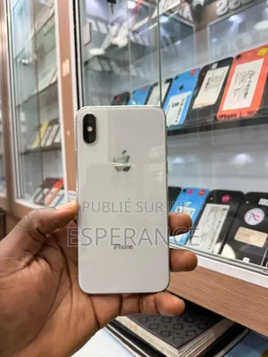 Apple iPhone X 64 GB Noir