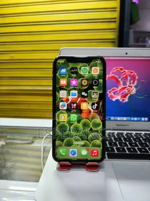Apple iPhone XR 64 GB Noir