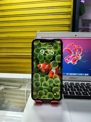 Apple iPhone XR 64 GB Noir