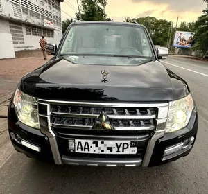 Mitsubishi Pajero V90 3.0 V6 GLS/GLX 2019 Noir