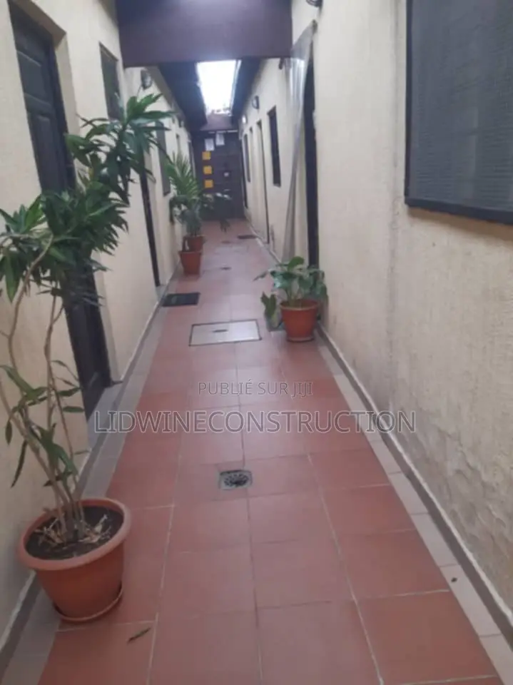 Meublé 1chbre Appartement dans Marcory à Louer