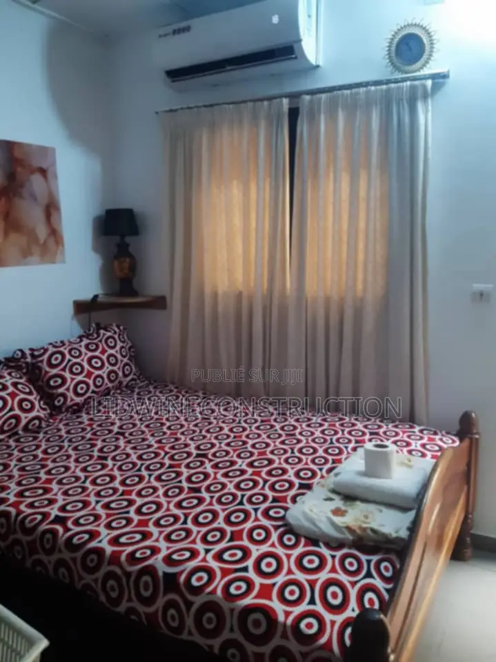 Meublé 1chbre Appartement dans Marcory à Louer