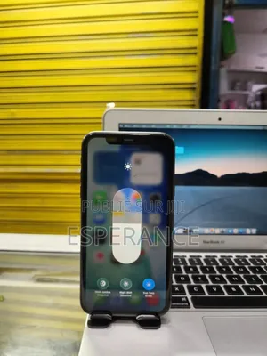 Apple iPhone 11 64 GB Noir