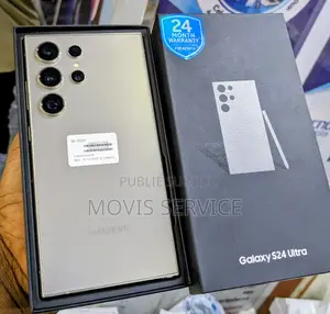 Neuf Samsung Galaxy S24 Ultra 256 GB Argenté