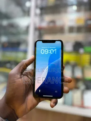 Apple iPhone 11 64 GB Noir