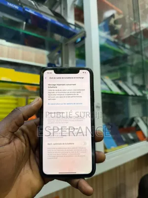 Apple iPhone XR 64 GB Noir