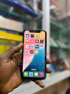 Apple iPhone XR 64 GB Noir