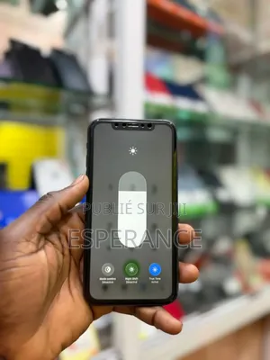 Apple iPhone 11 64 GB Noir
