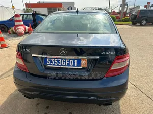 Mercedes-Benz C300 Luxury Sedan AWD (3.0L 6cyl 7A) 2009 Noir