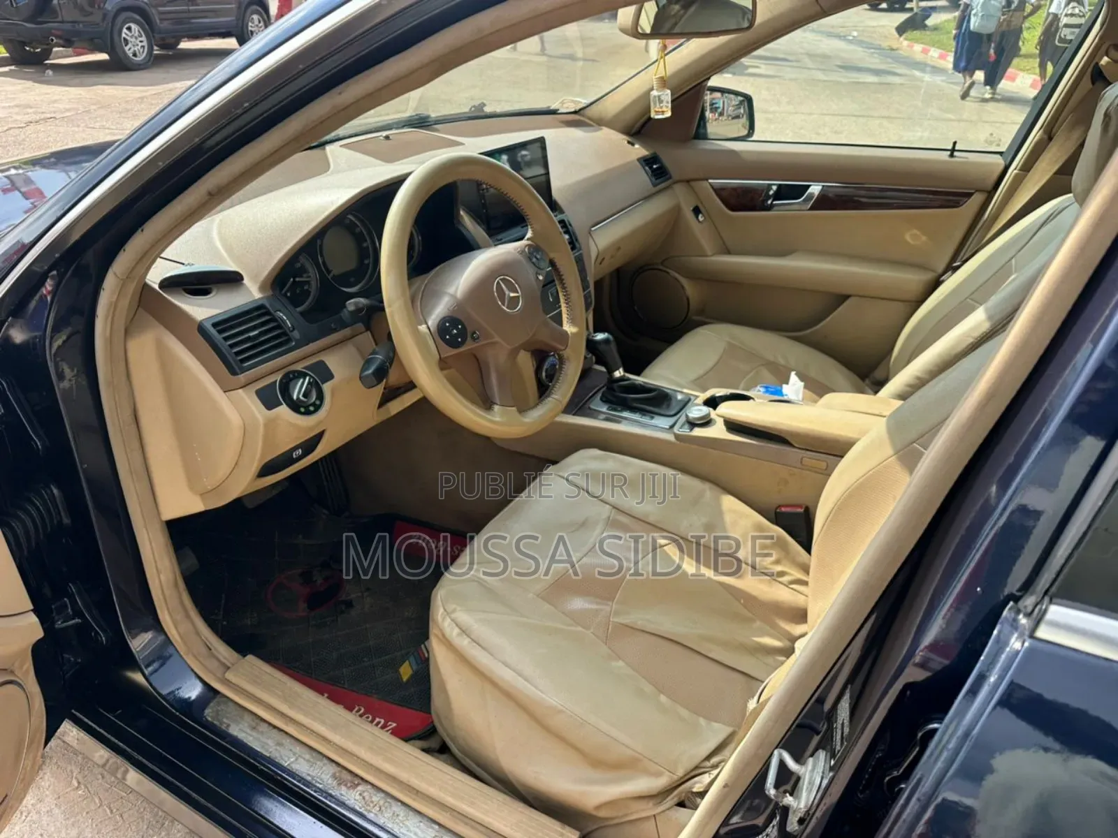 Mercedes-Benz C300 Luxury Sedan AWD (3.0L 6cyl 7A) 2009 Noir