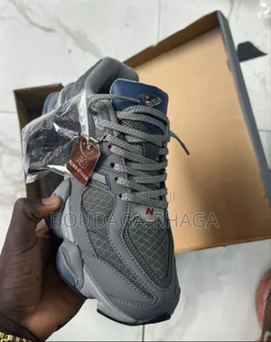 New Balance 990v3