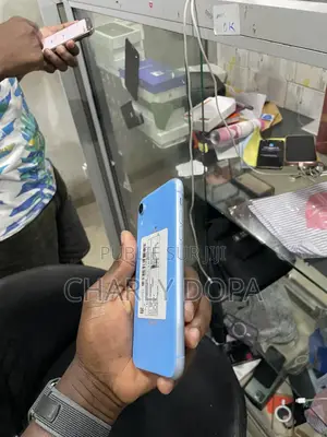 Apple iPhone XR 64 GB Bleu