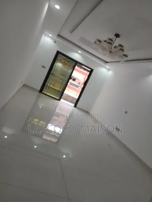 2chbre Appartement dans Lascoco Maison, Cocody à Louer
