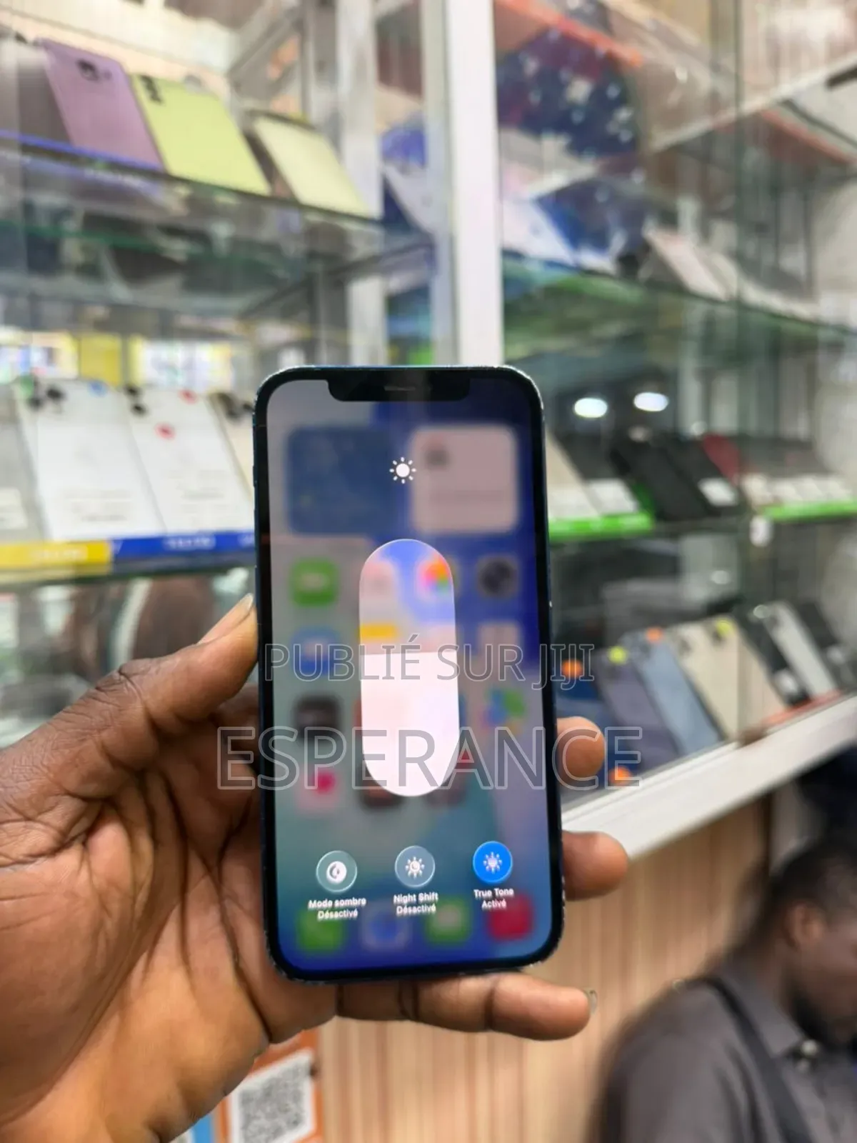 Apple iPhone 12 64 GB Bleu