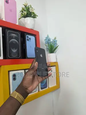 Apple iPhone XR 64 GB Noir
