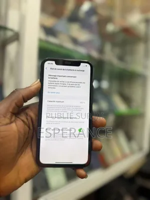 Apple iPhone XR 64 GB Noir