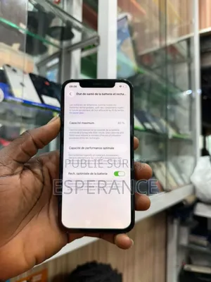 Apple iPhone 12 64 GB Noir