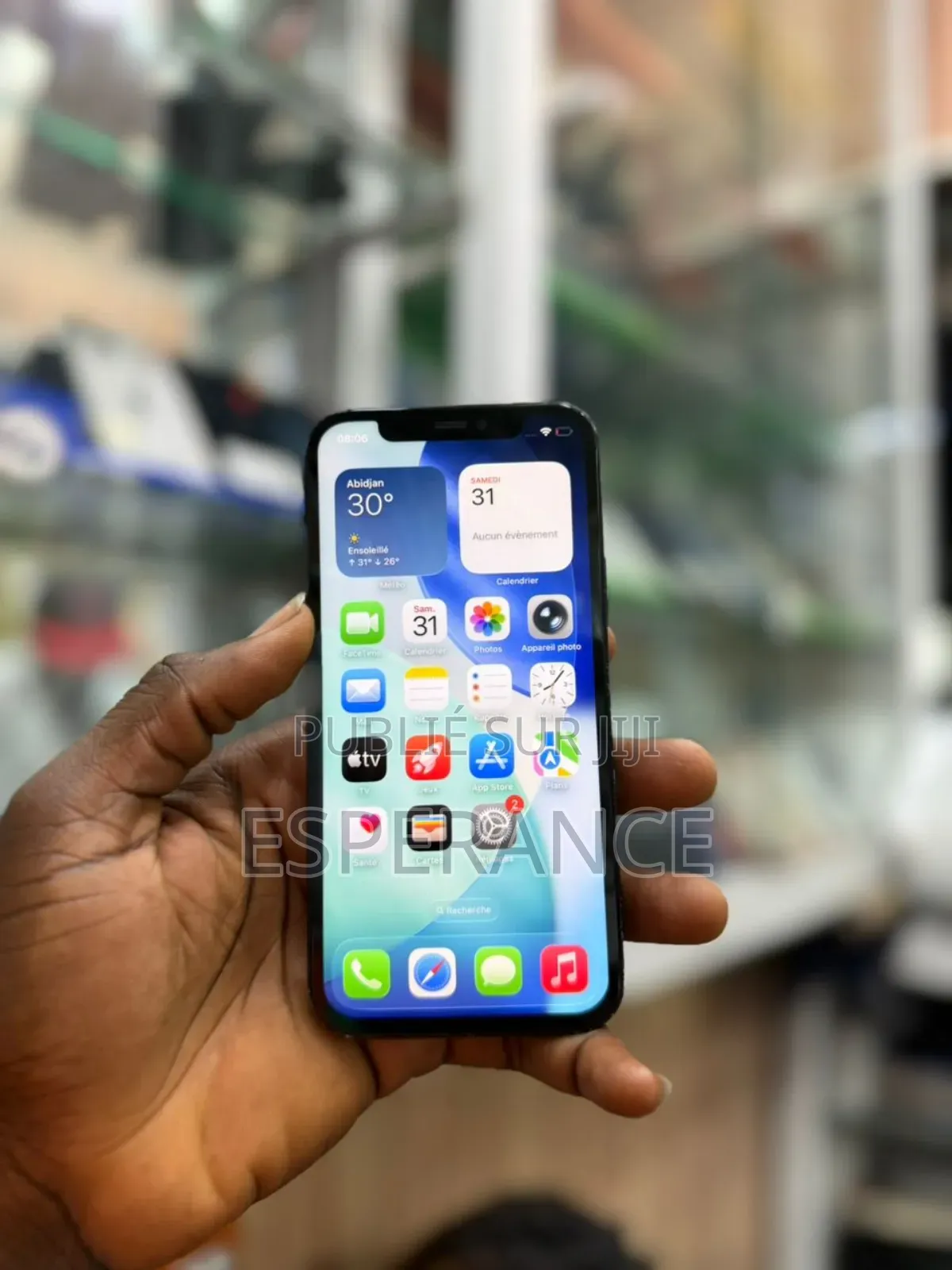 Apple iPhone 12 64 GB Noir