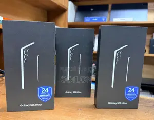 Neuf Samsung Galaxy S25 Ultra 256 GB Noir