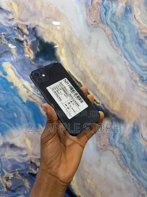 Neuf Apple iPhone 11 64 GB Noir