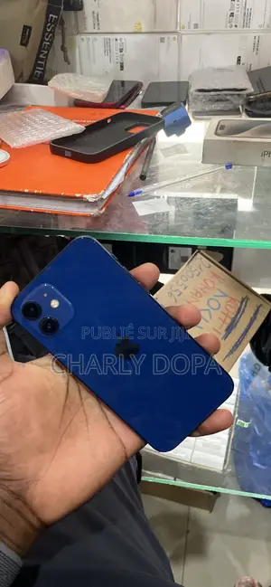 Apple iPhone 12 64 GB Bleu