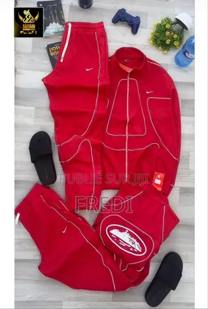 Ensemble Sport Blanc Nike – Élégance Confort Absolu