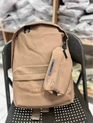 Sac Et Trousse Essentials