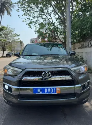 Toyota 4-Runner SR5 4dr 4x4 (4.0L 6cyl 5A) 2016 Gris