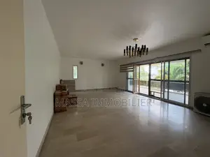 2chbre Appartement dans Massa Immobilier, Cocody à Louer