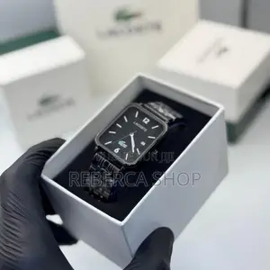 Montres Lacoste