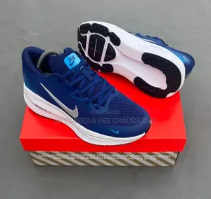Nike Zoom Vomero 18