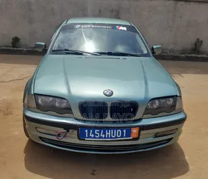 BMW 318i 2000 Vert