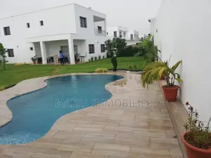 5chbre Duplex dans Massa Immobilier, Cocody à Louer
