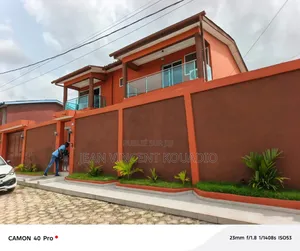 Meublé 3chbre Villa dans Particulier, Cocody à Vendre