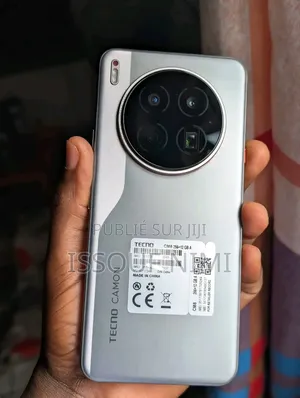Nouveau Tecno Camon 40 Premier 256 GB Autre