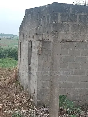 5chbre Villa dans Zié Multi-Service, Songon à Vendre
