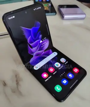 Nouveau Samsung Galaxy Z Flip 3 256 GB Autre