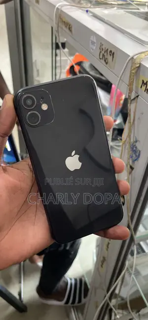 Apple iPhone 11 64 GB Noir