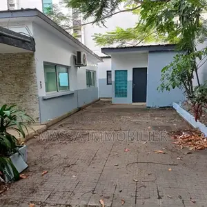 3chbre Villa dans Massa Immobilier, Marcory à Louer