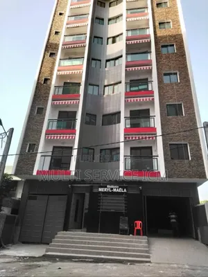 Meublé 3chbre Appartement dans Ismaël Coulibaly, Cocody à Vendre