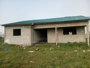 1chbre Chambre et salon dans Meschac Immobilier, Yopougon à Louer